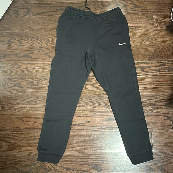 Nike Joggers | Size M - Picture 1 of 3